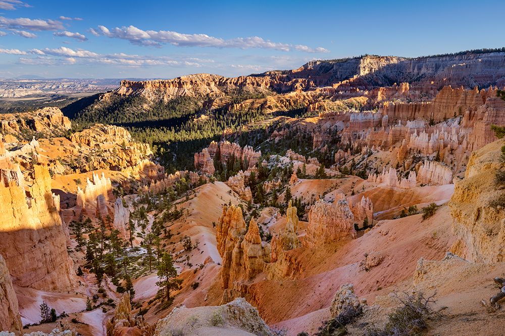 Sunrise at Bryce Canyon National Park, Utah